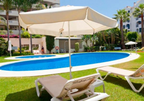 Luxury 2 bedroom apartment in Puerto Banús, parking and pool, Marbella